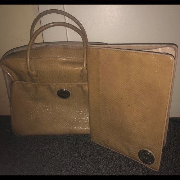 oroton laptop sleeve